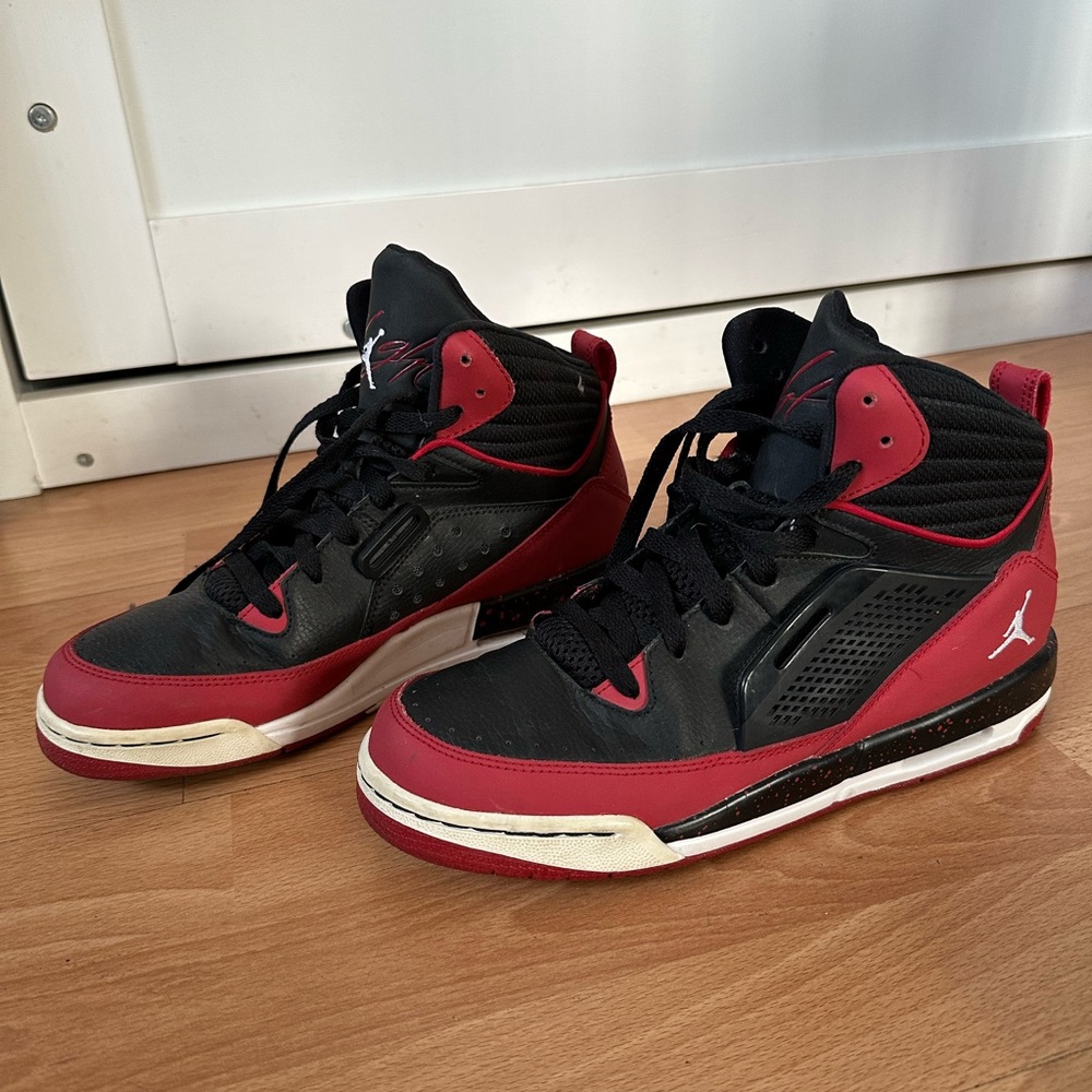 Jordan Flight Black and Red Sneakers